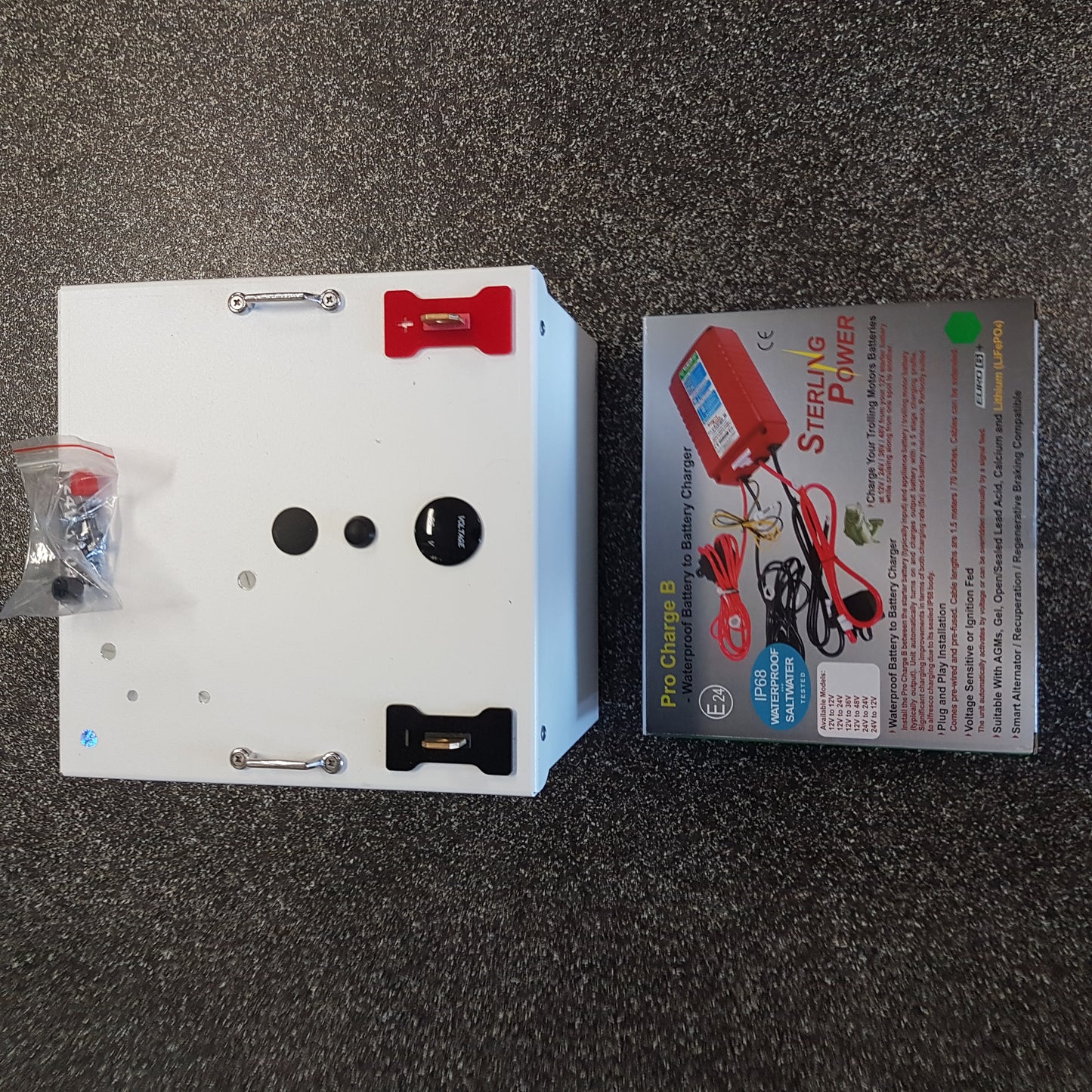 WHITEHAVEN 24V 110AH LITHIUM BATTERY + BONUS 12V DC-24V DC STERLING CHARGER